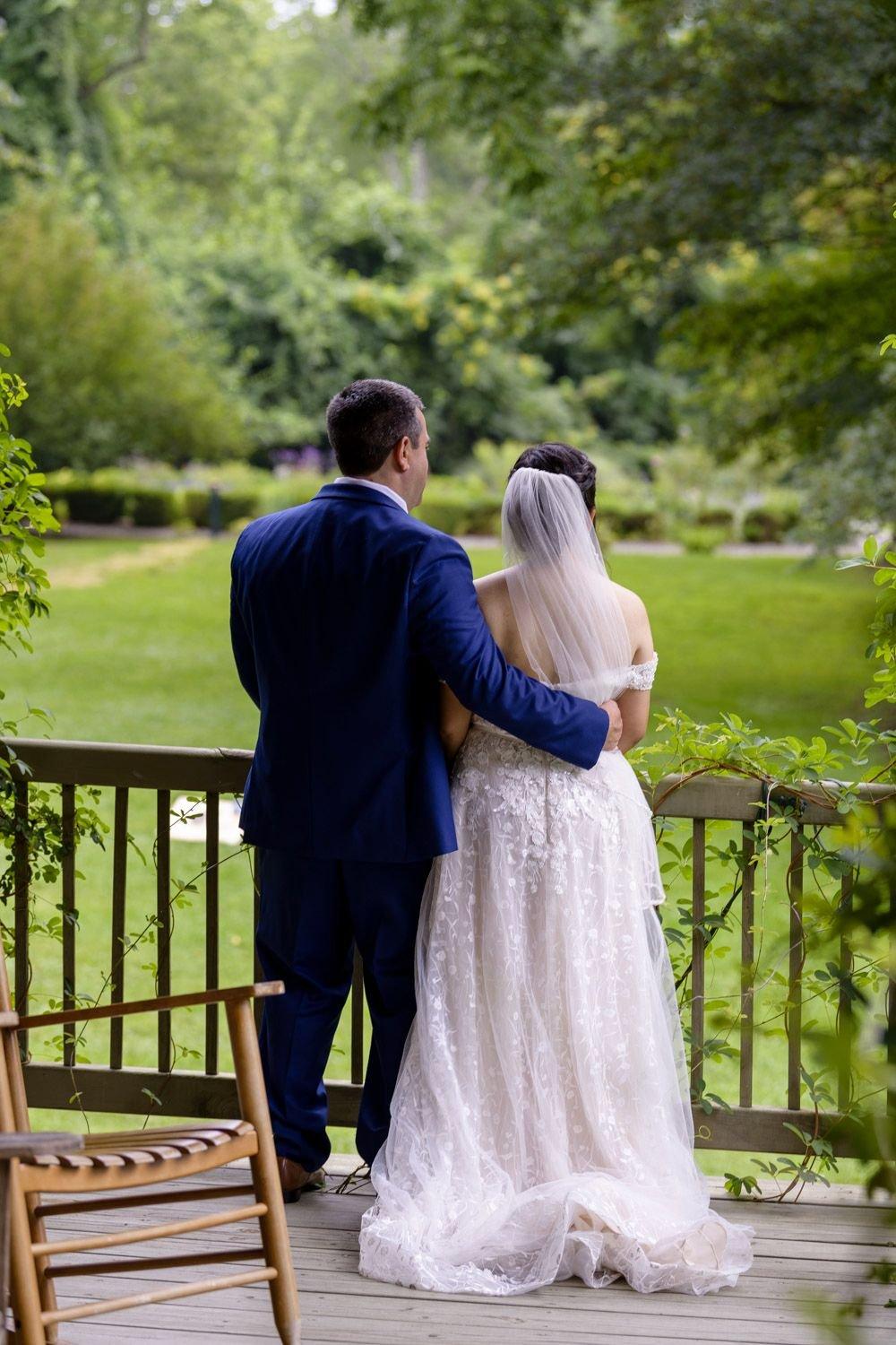 carousel-hero-element image-1