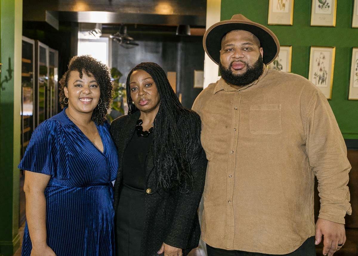 carousel-hero-element image-17